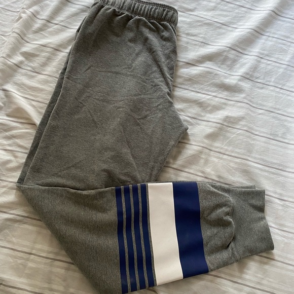 Victoria’s Secret PINK Grey sweatpants M - Picture 2 of 4